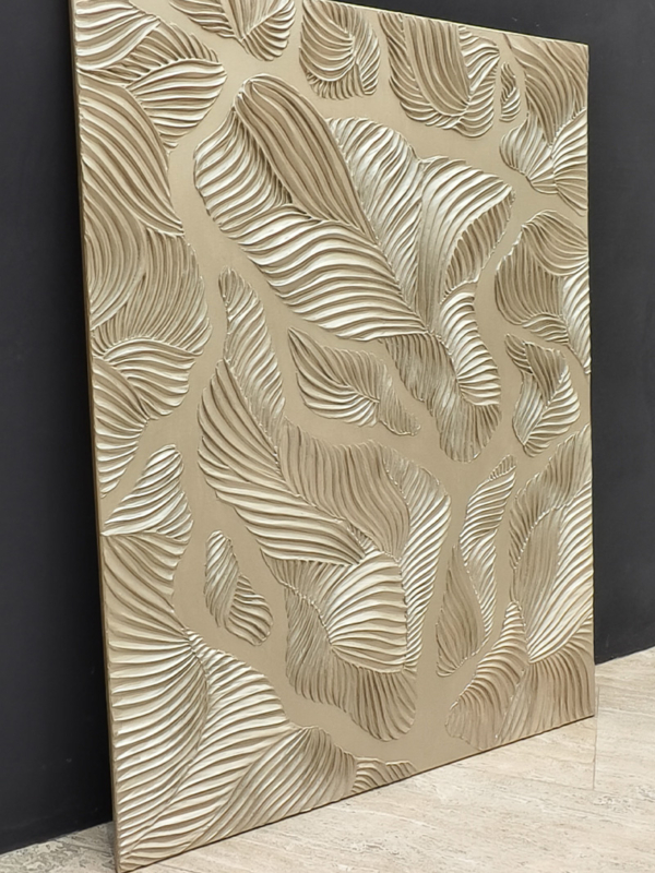 Metallický jemně zlatý abstraktní obraz s přírodním motivem