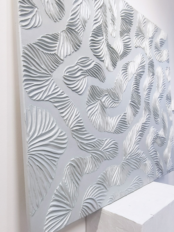 JEMNĚ METALICKÝ STŘÍBRNÝ ABTRAKTNÍ OBRAZ